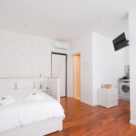 The Apulian Loft II Bari - Via Celentano Appartement Buitenkant foto